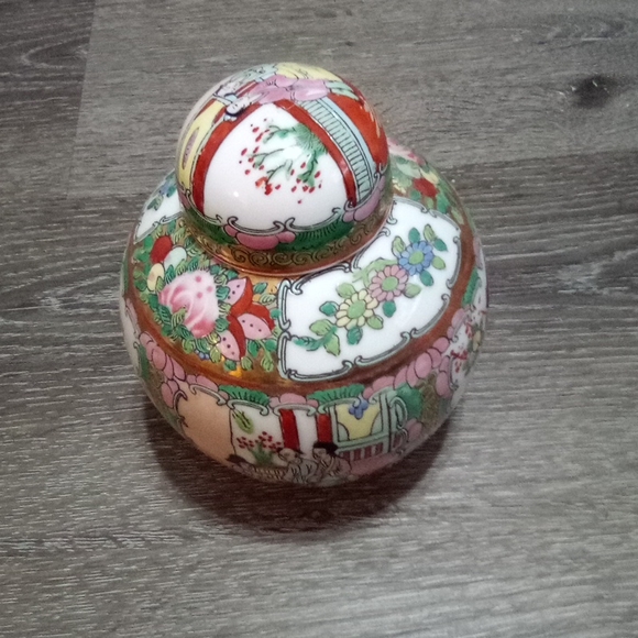 SOLD SOLD SOLD - Picture 8 of 12